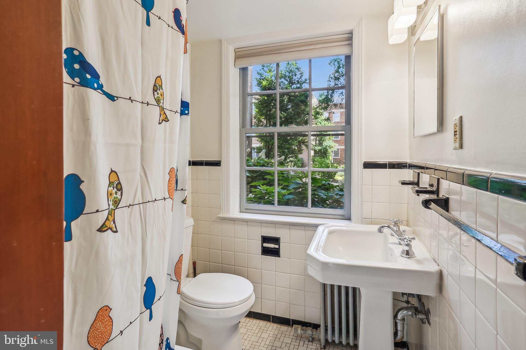 2221 WASHINGTON AVENUE W-101