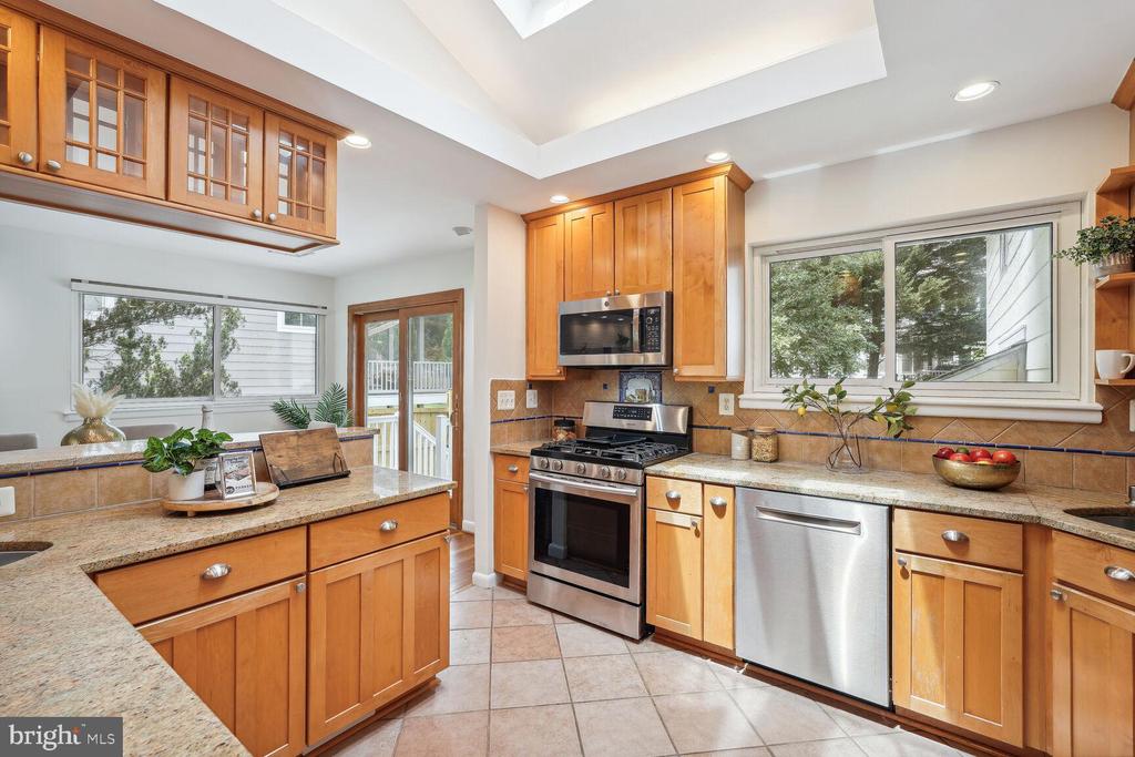 6405 TONE DRIVE