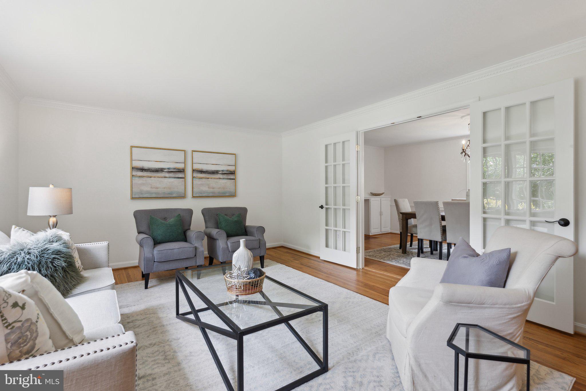 8106 WOODHAVEN BOULEVARD