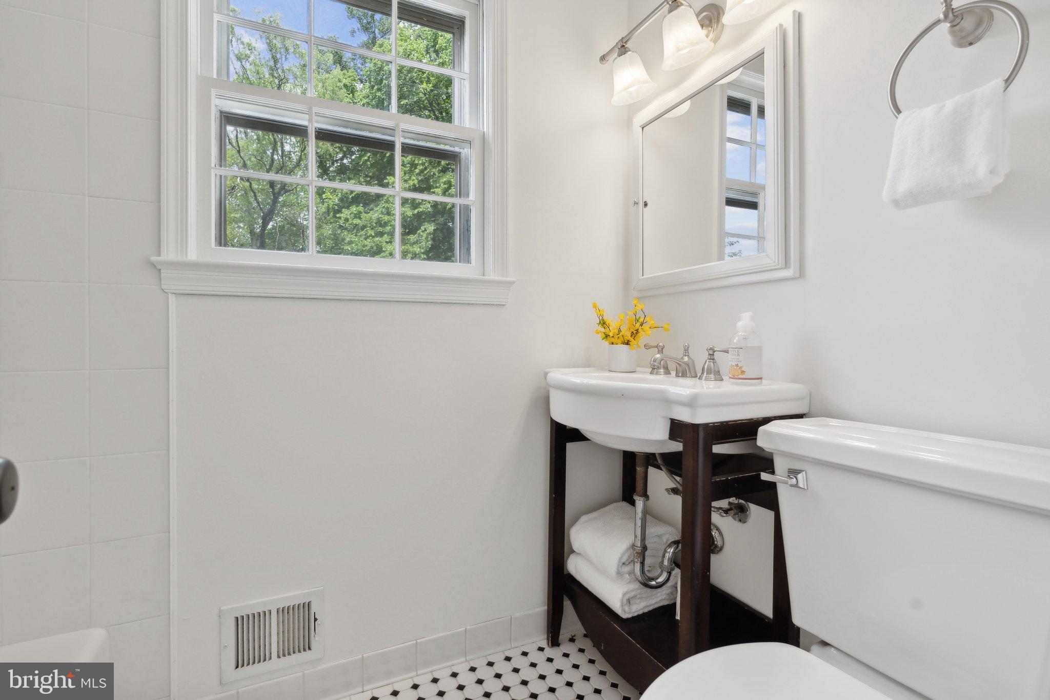 8106 WOODHAVEN BOULEVARD