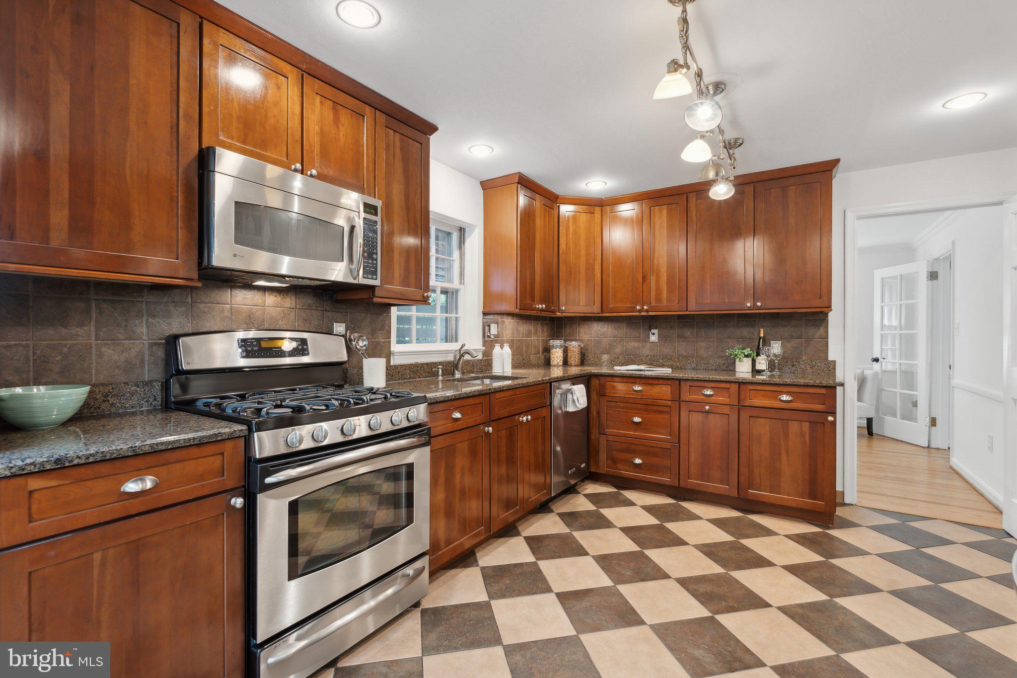 8106 WOODHAVEN BOULEVARD