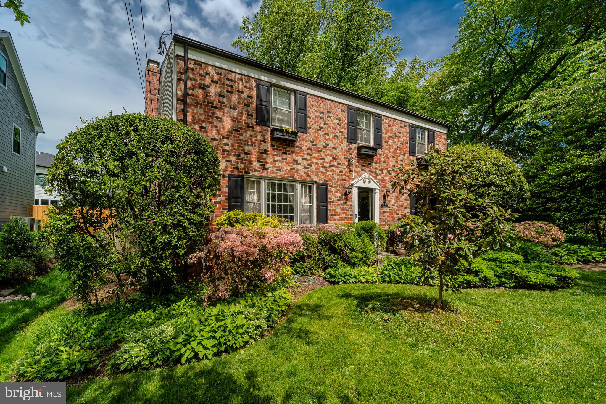 8106 WOODHAVEN BOULEVARD