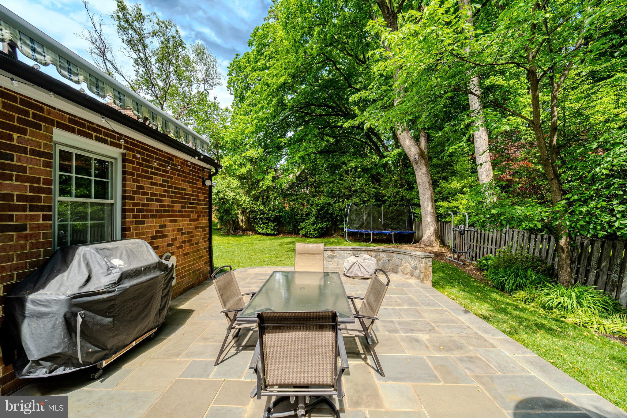 8106 WOODHAVEN BOULEVARD