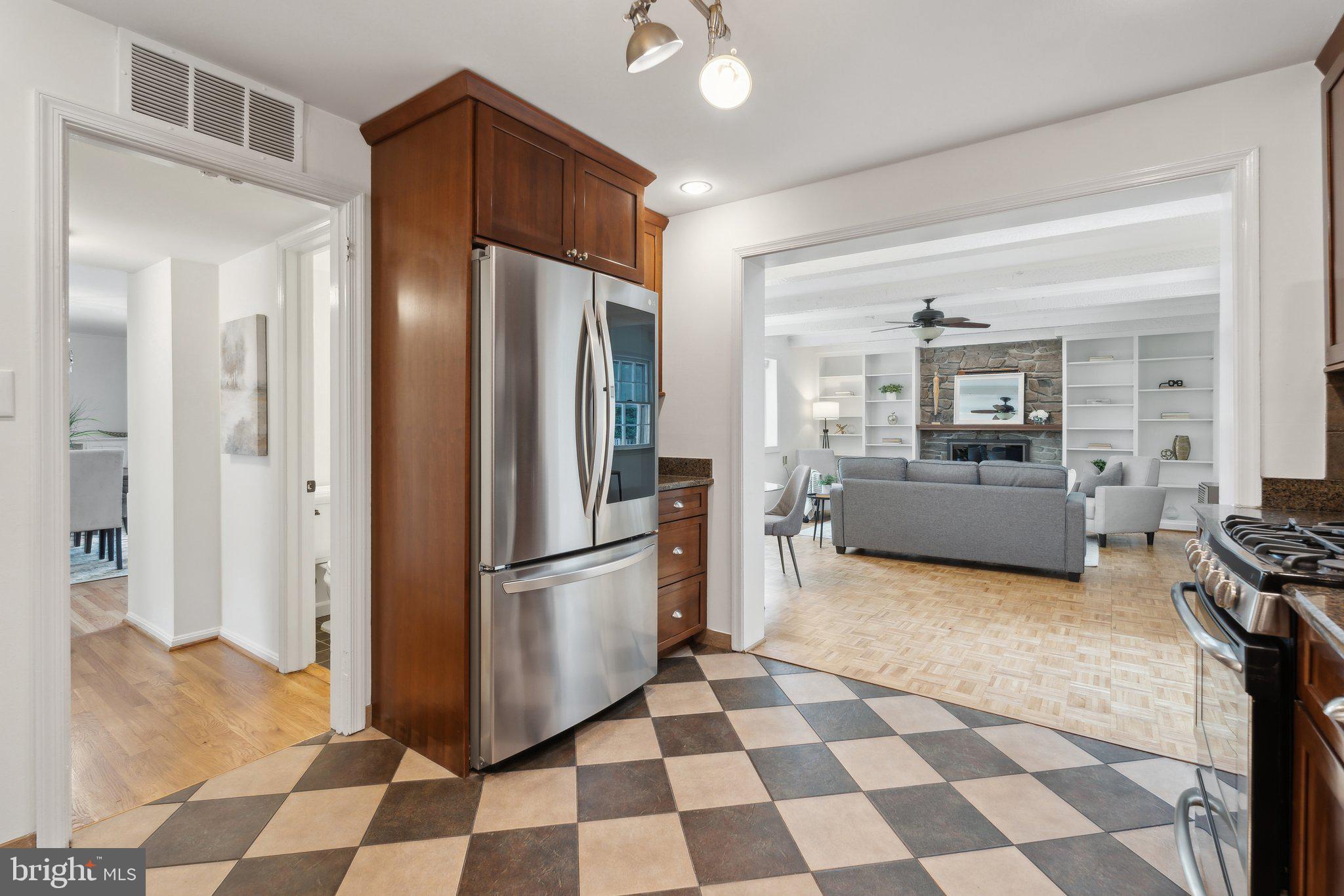 8106 WOODHAVEN BOULEVARD