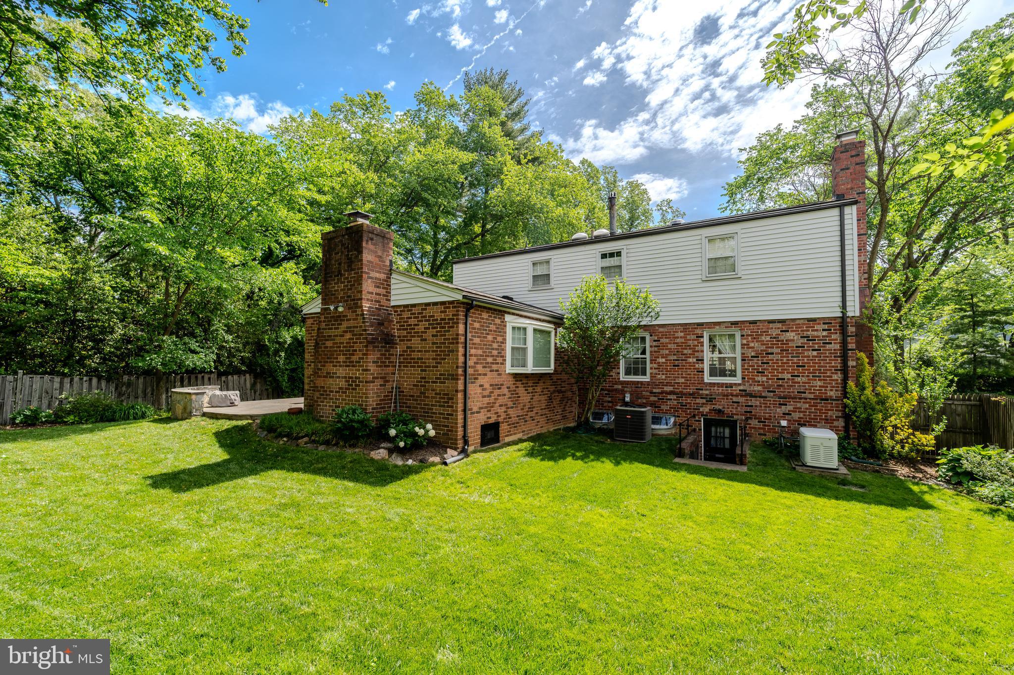 8106 WOODHAVEN BOULEVARD