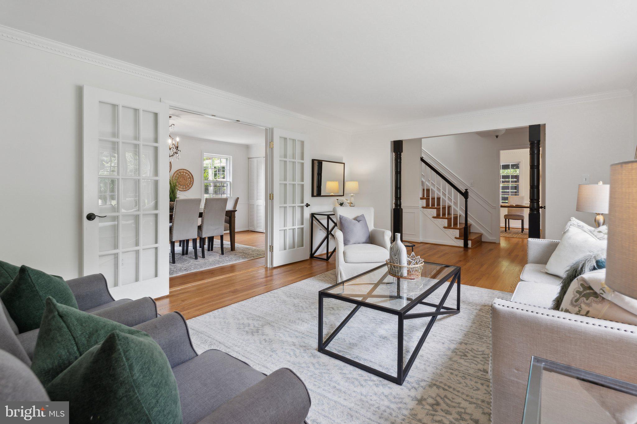 8106 WOODHAVEN BOULEVARD