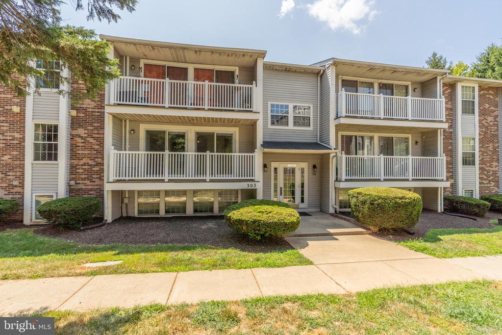 303 PALMSPRING DRIVE 5