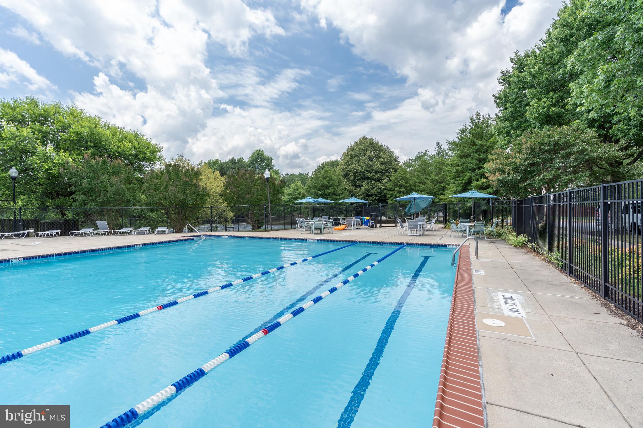 303 PALMSPRING DRIVE 5