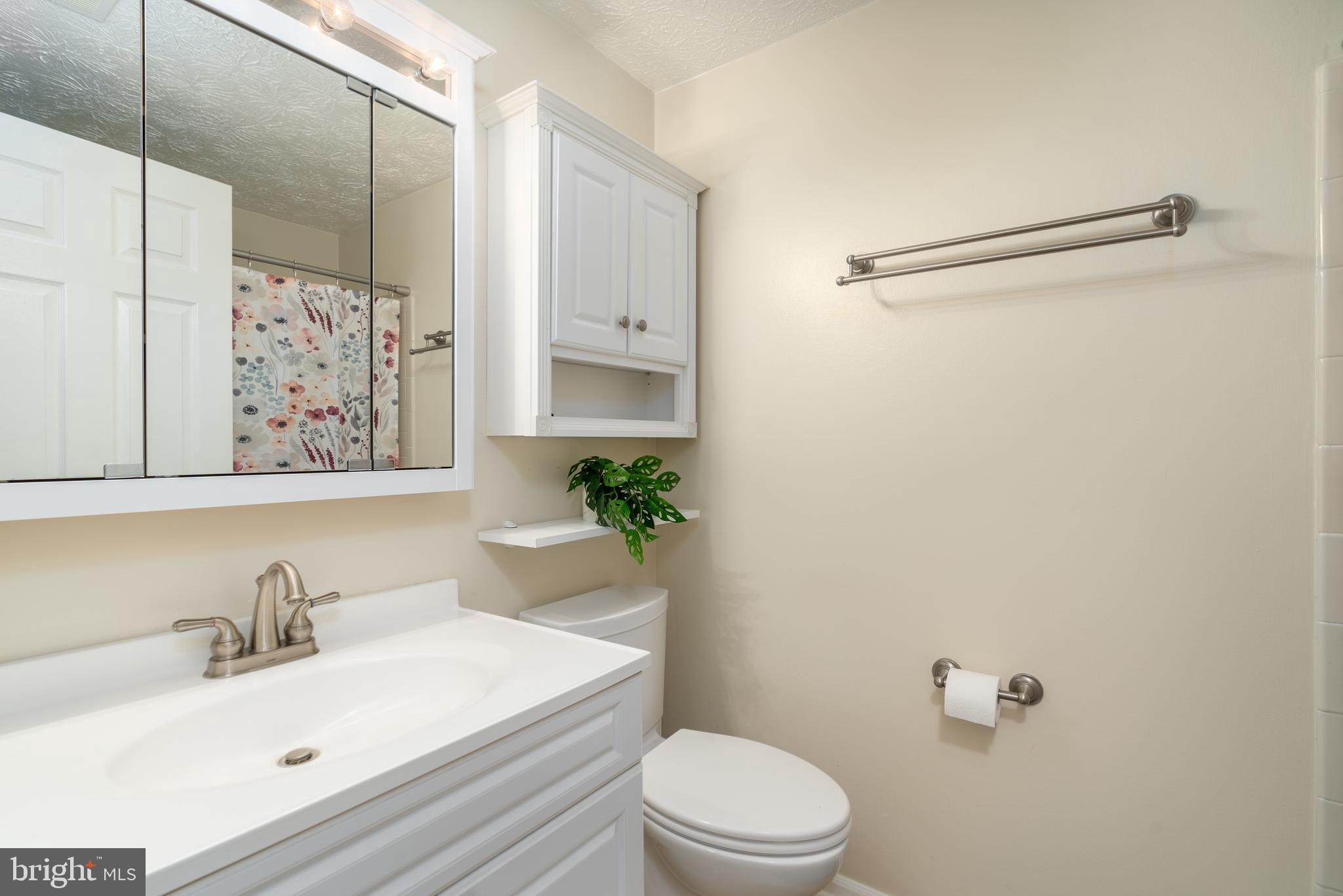 303 PALMSPRING DRIVE 5