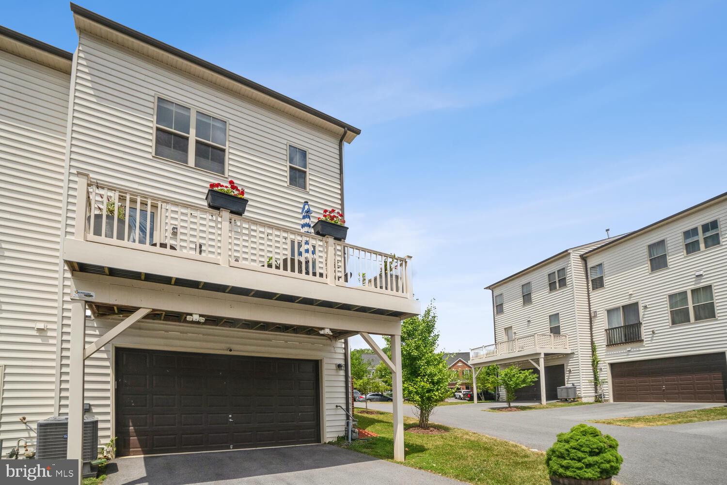 13647 SOARING WING LANE