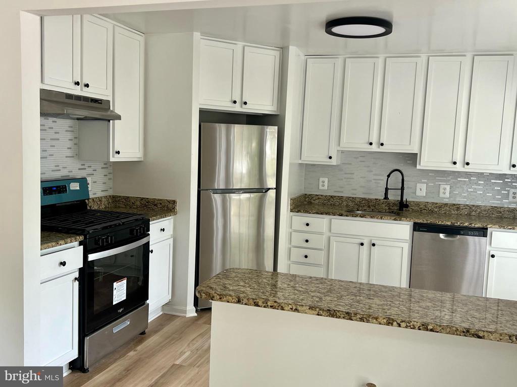 9800 LEATHERFERN TERRACE 201-249