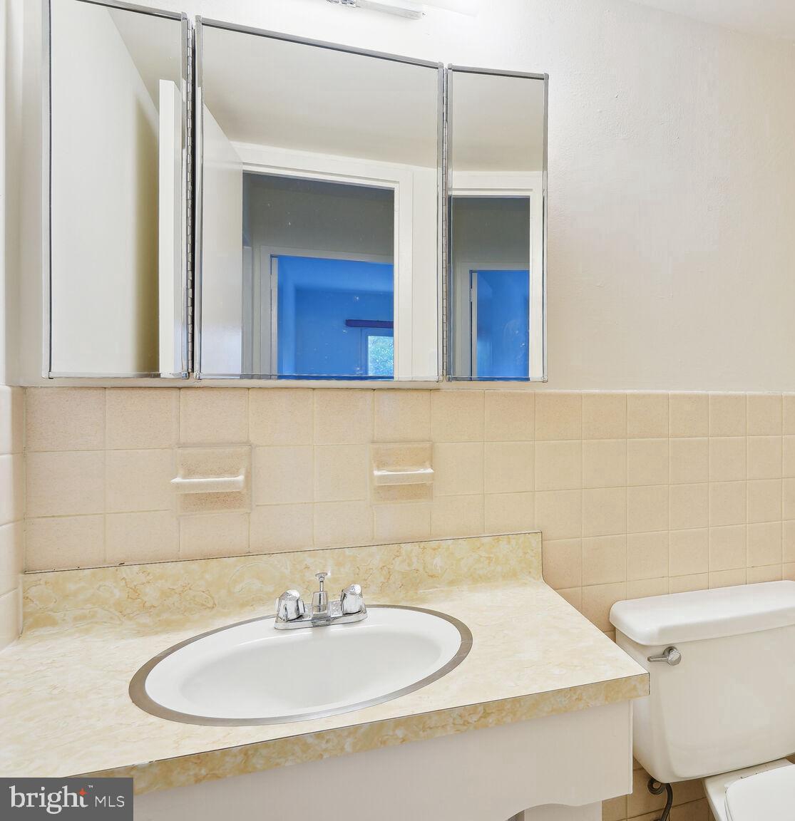 1111 UNIVERSITY BOULEVARD W 115