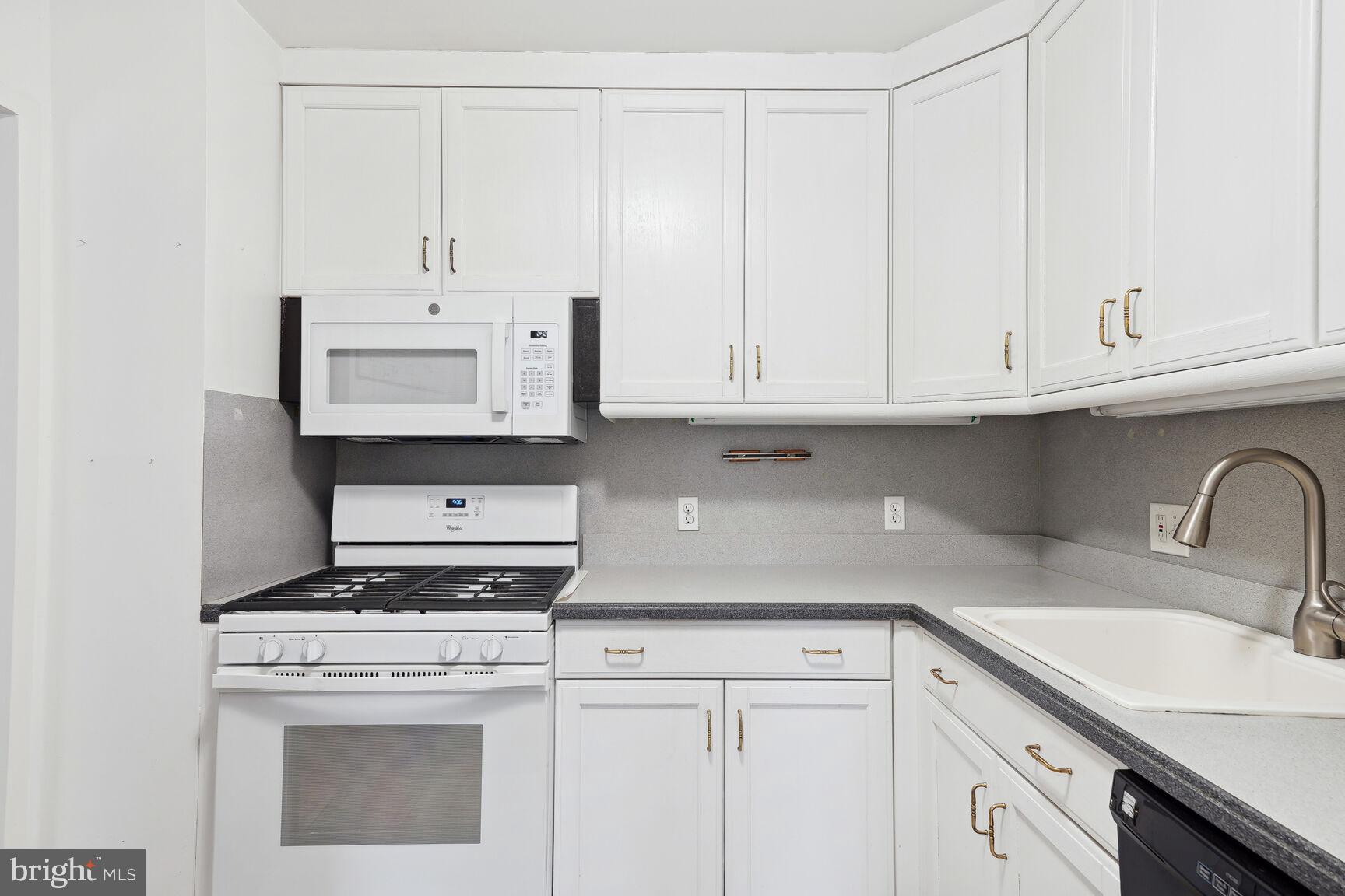 1111 UNIVERSITY BOULEVARD W 115