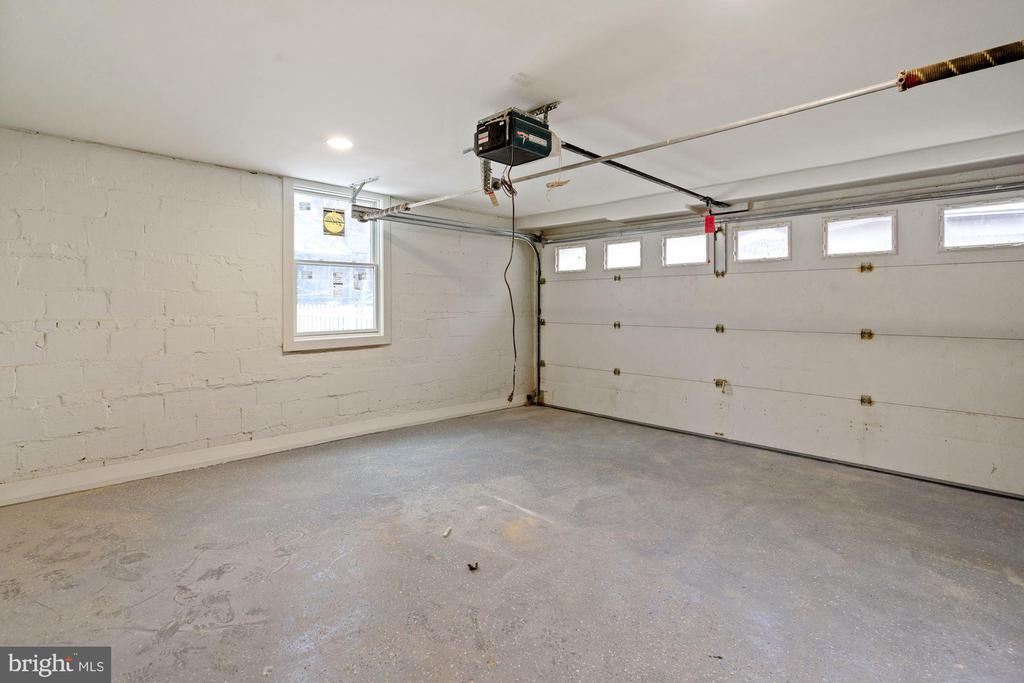15 IRVING STREET E