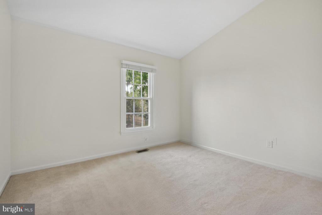 11063 CEDARWOOD DRIVE