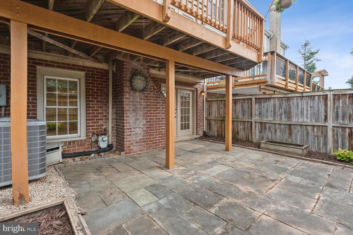 11063 CEDARWOOD DRIVE