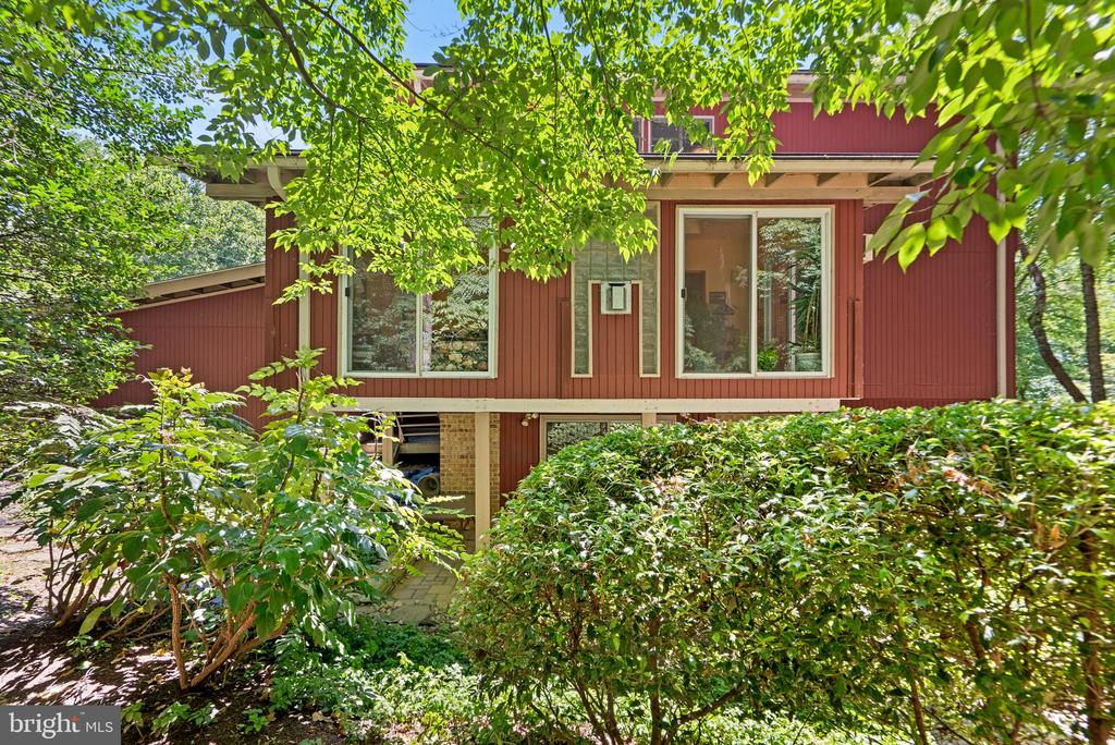 12920 FALMOUTH DRIVE