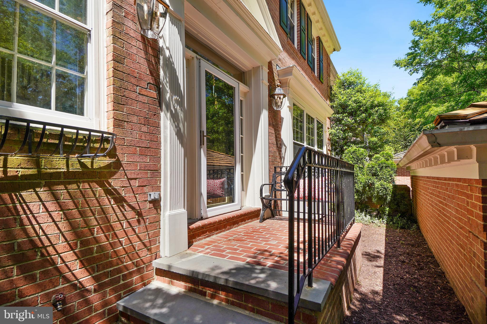 9420 TURNBERRY DRIVE