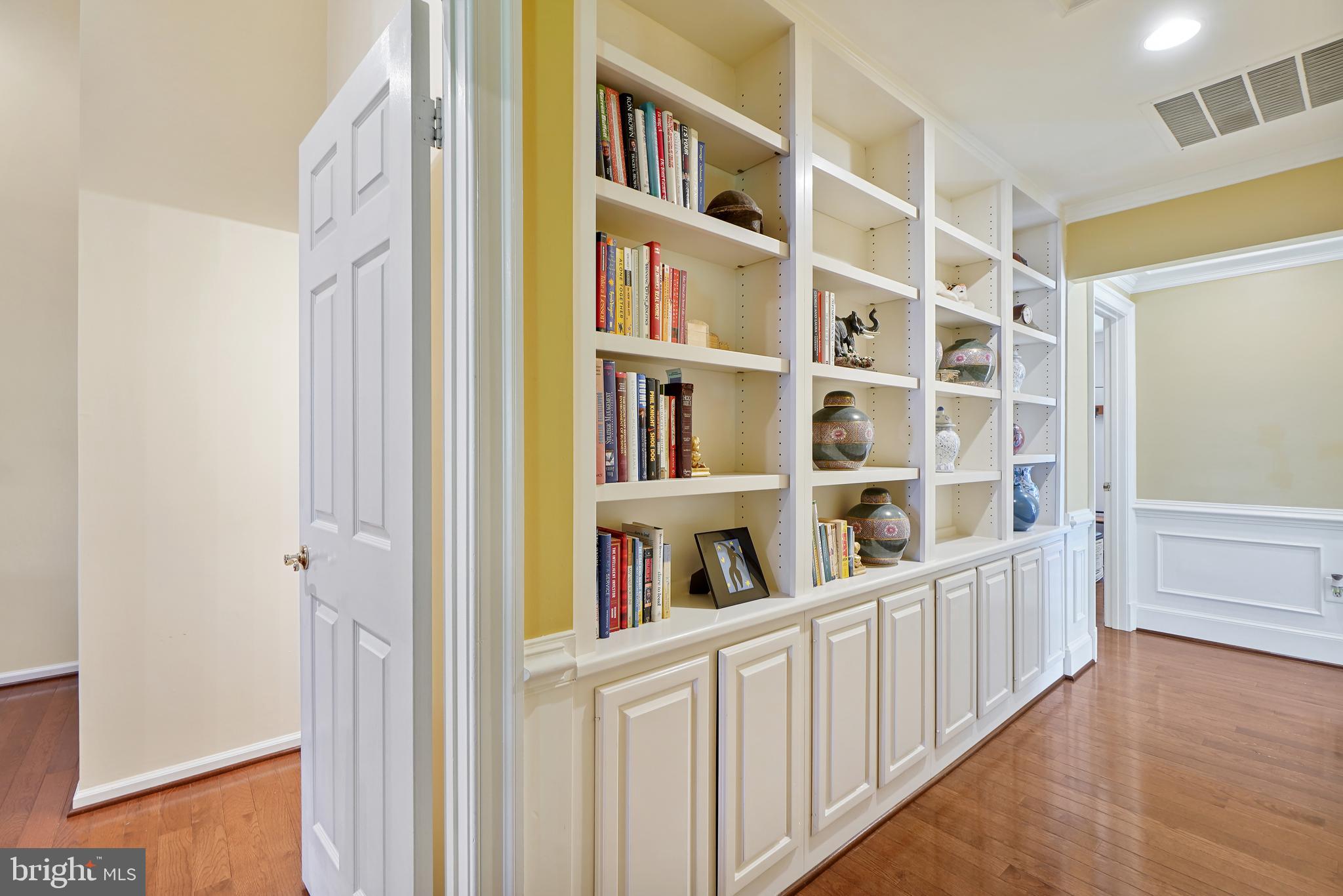 9420 TURNBERRY DRIVE