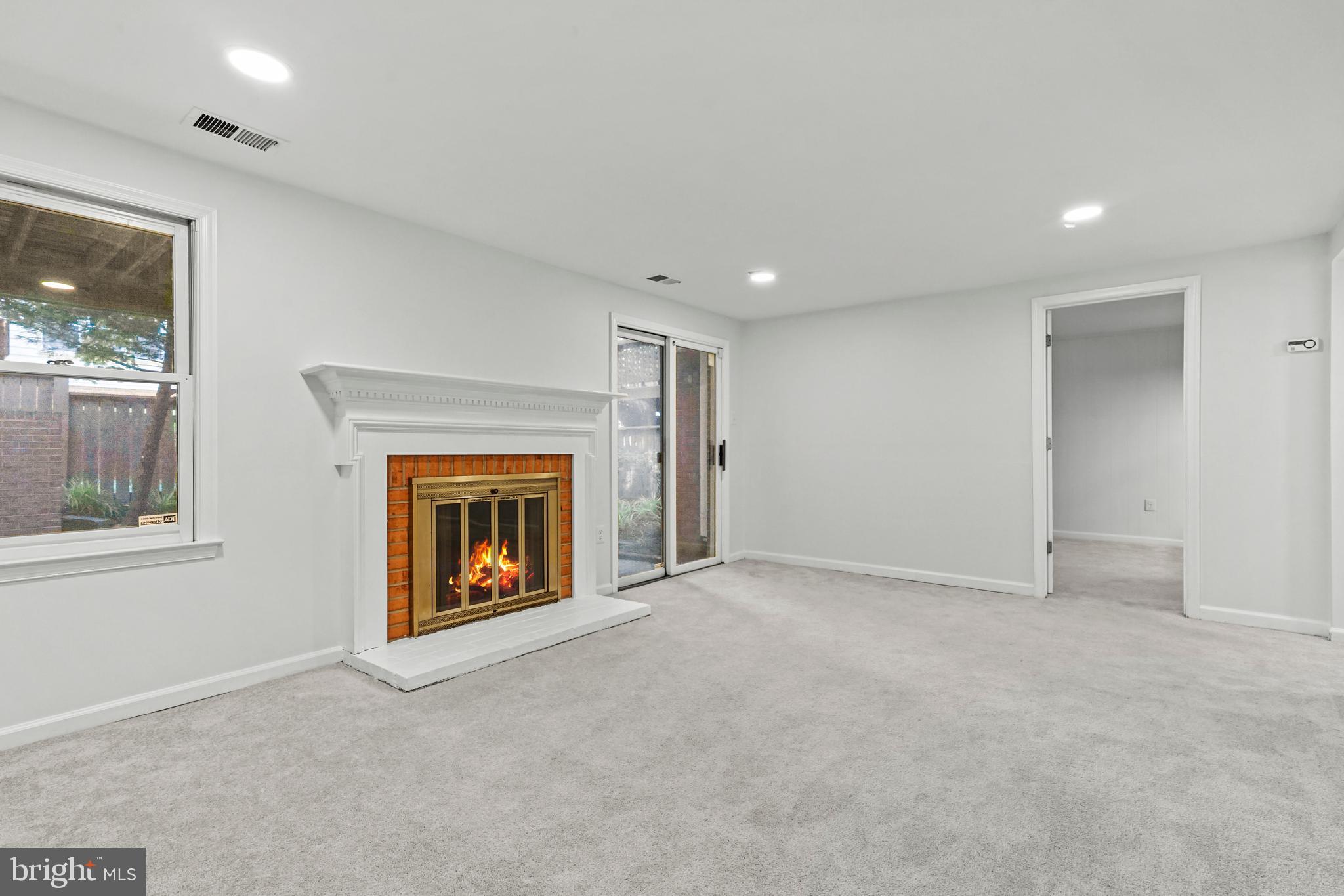 7412 CRESTBERRY LANE