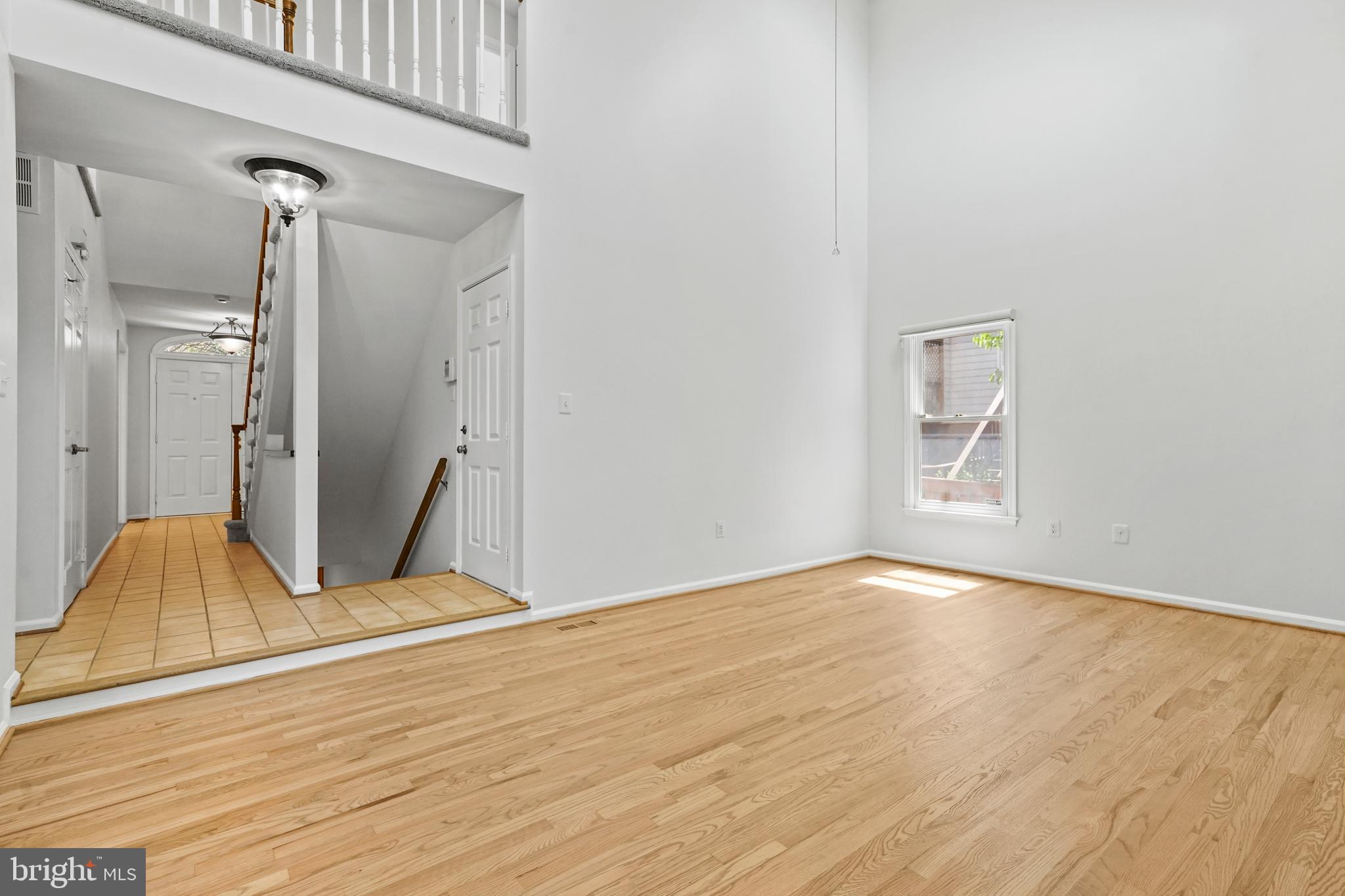 7412 CRESTBERRY LANE