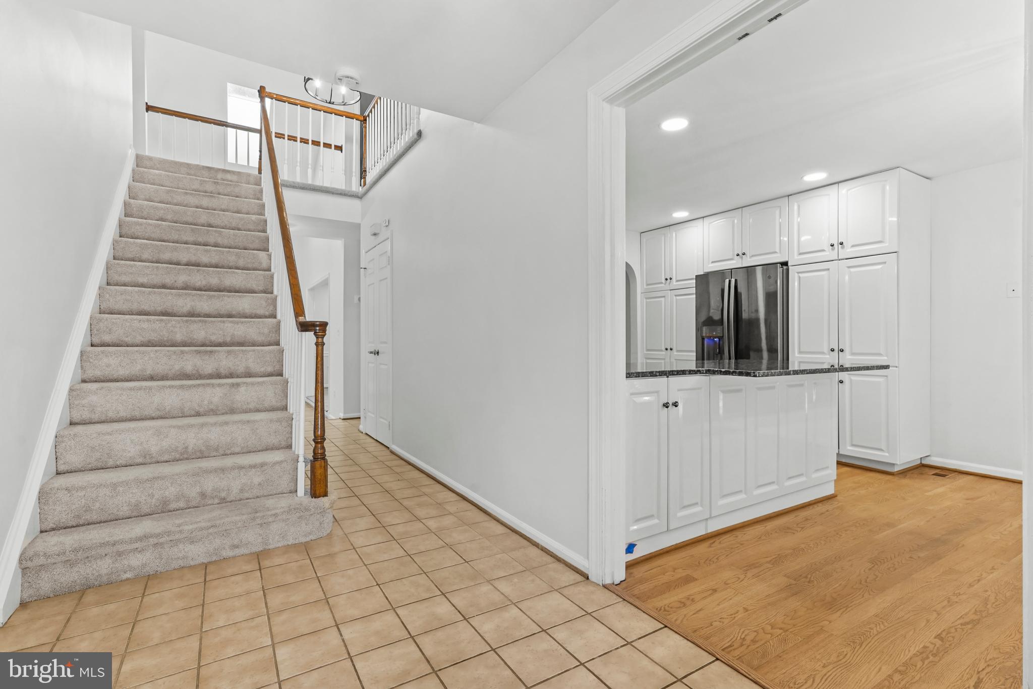 7412 CRESTBERRY LANE