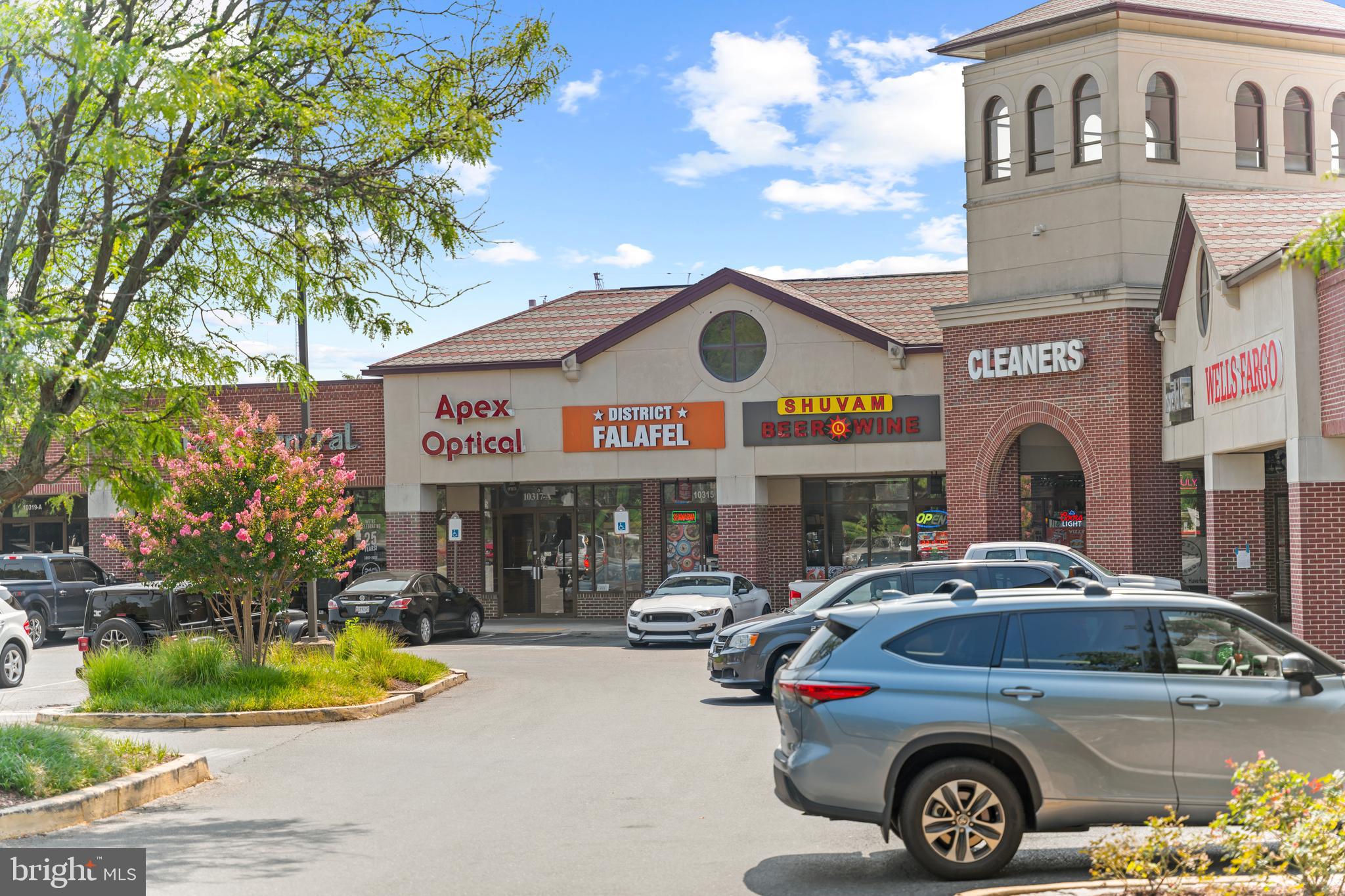 7412 CRESTBERRY LANE