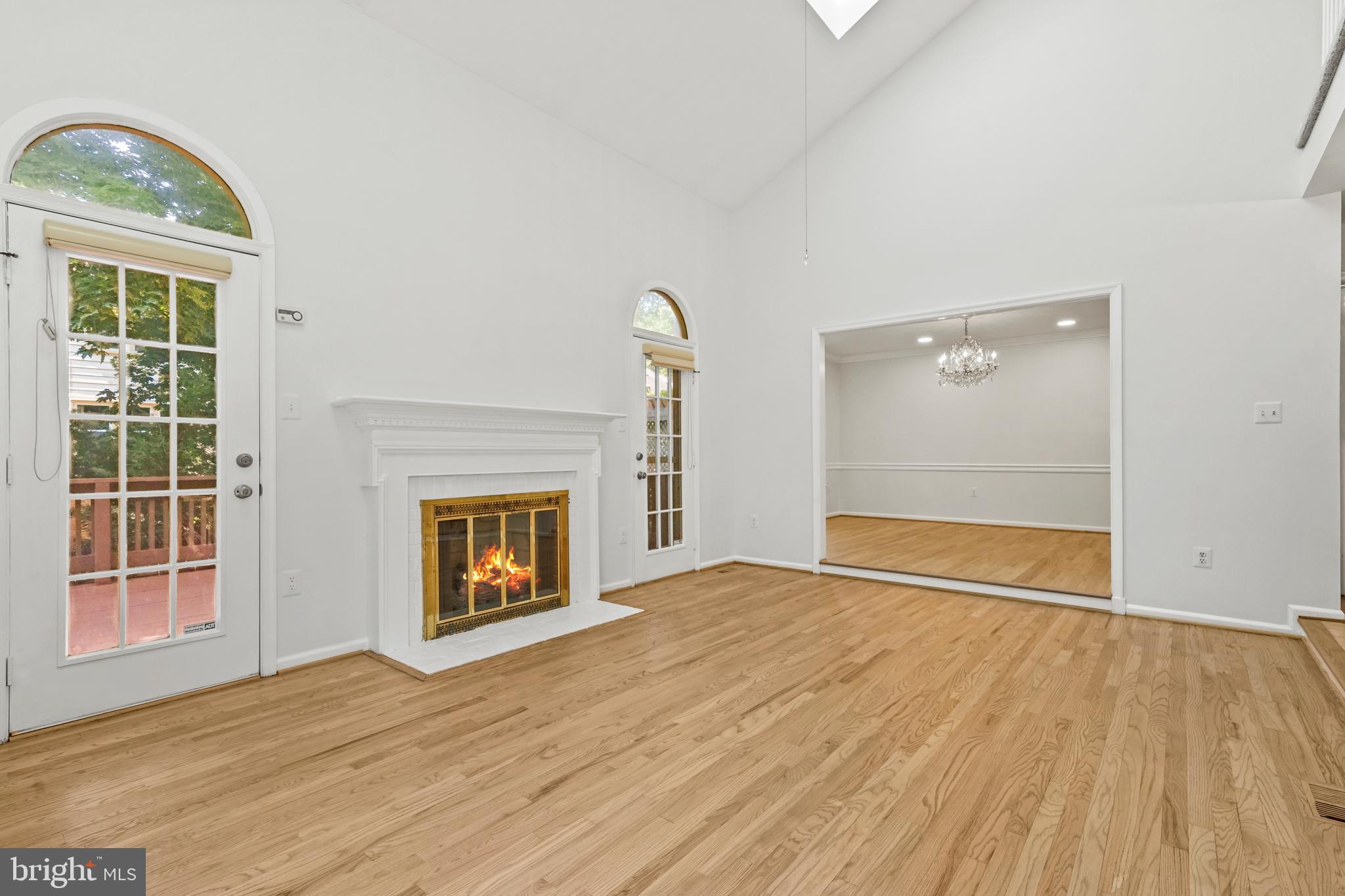 7412 CRESTBERRY LANE