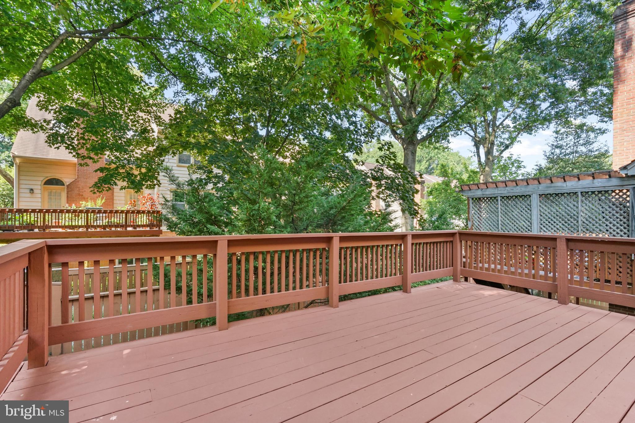 7412 CRESTBERRY LANE