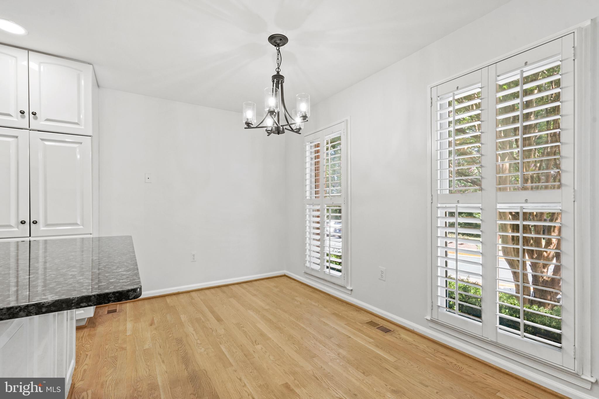 7412 CRESTBERRY LANE