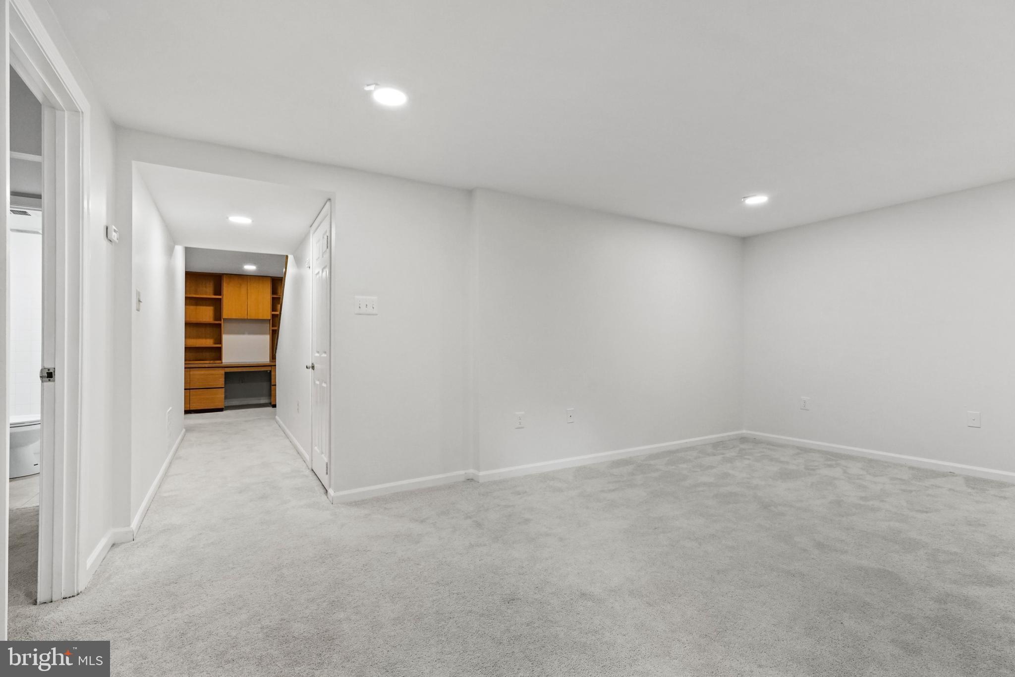 7412 CRESTBERRY LANE