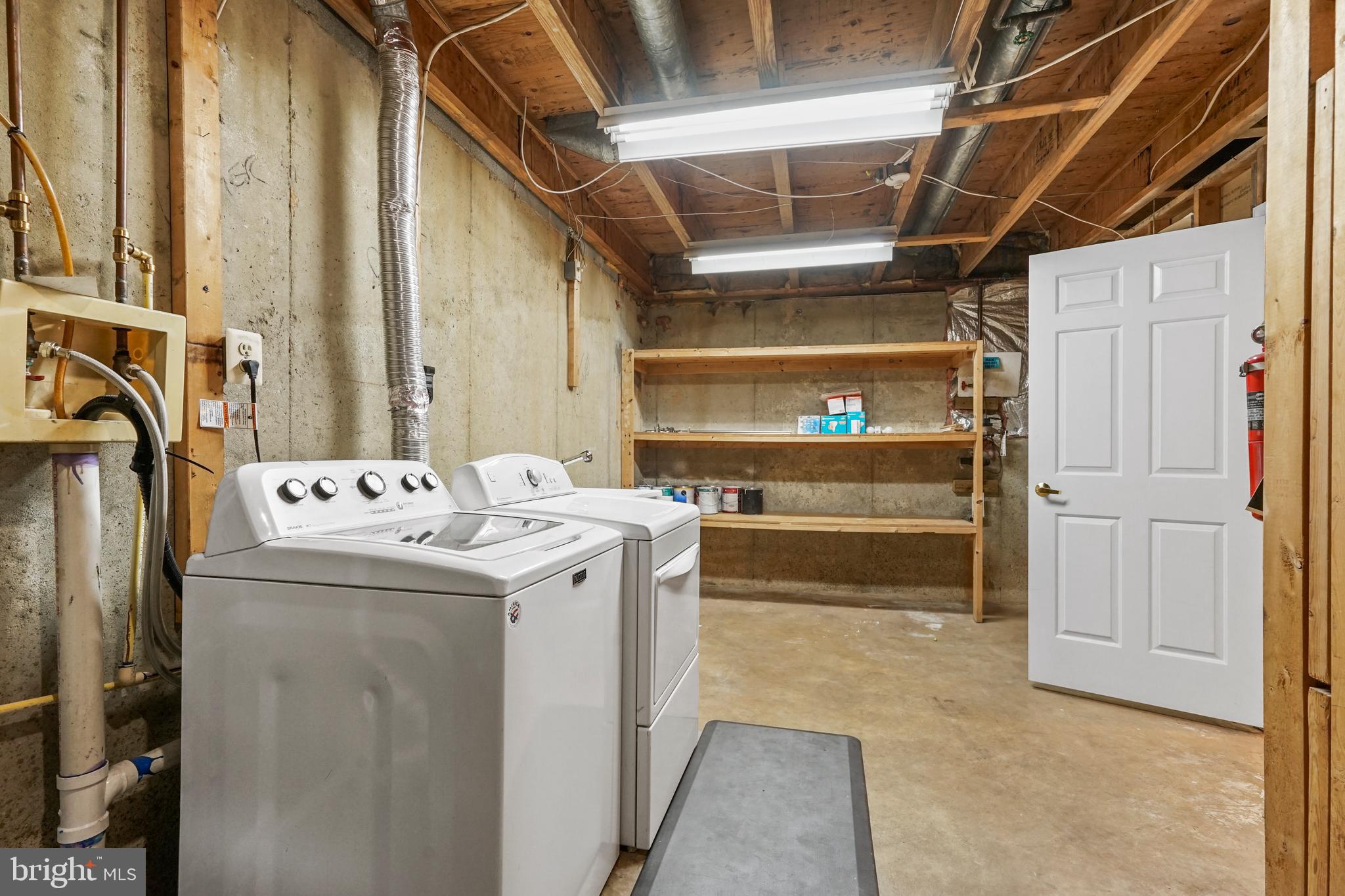 7412 CRESTBERRY LANE