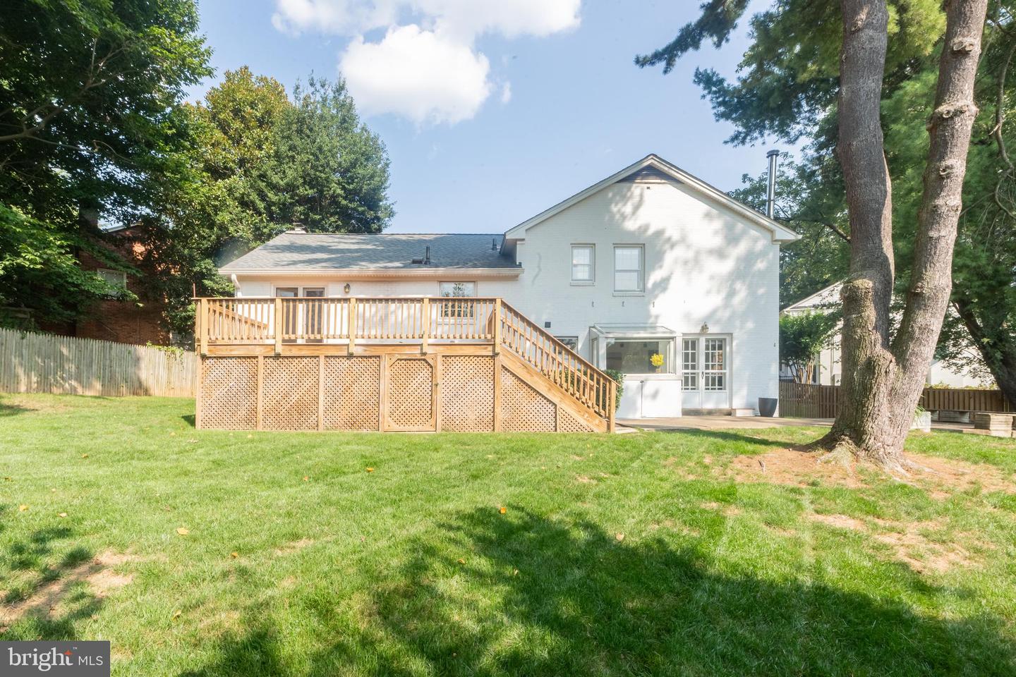 5824 OGDEN CT