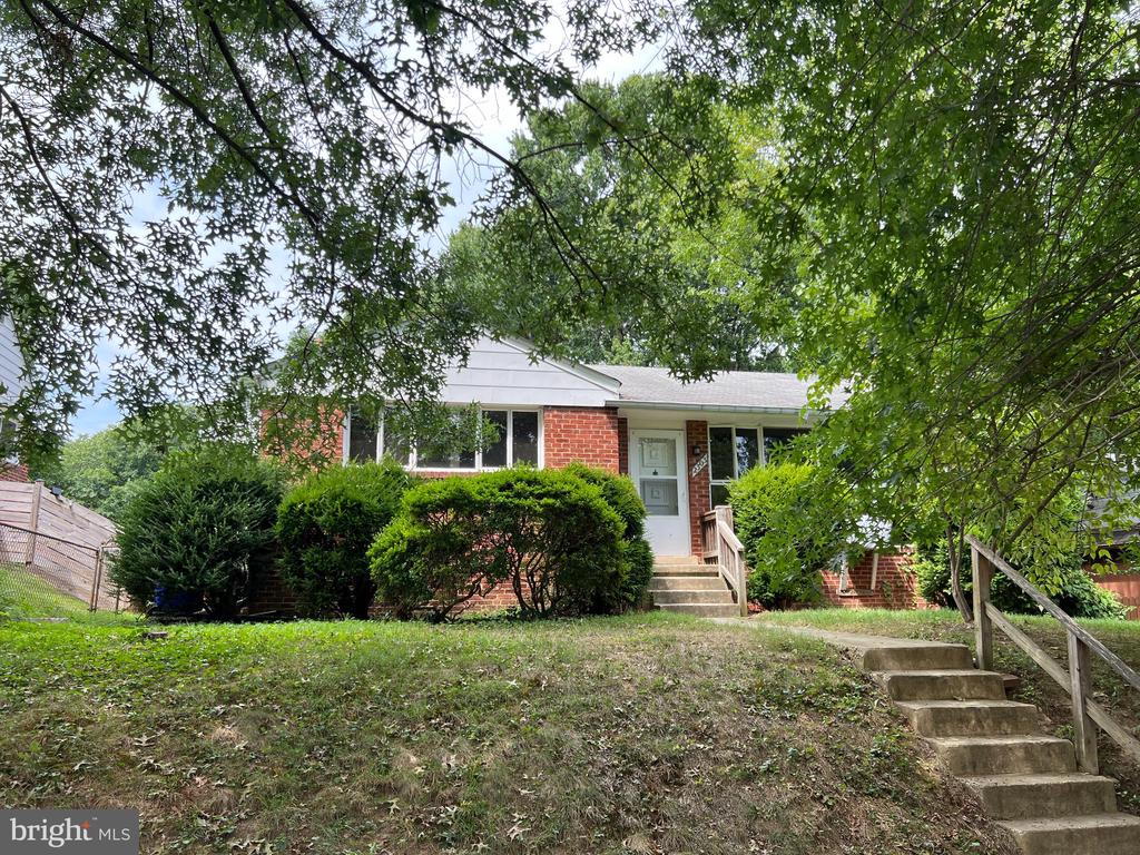 2303 EVANS DRIVE