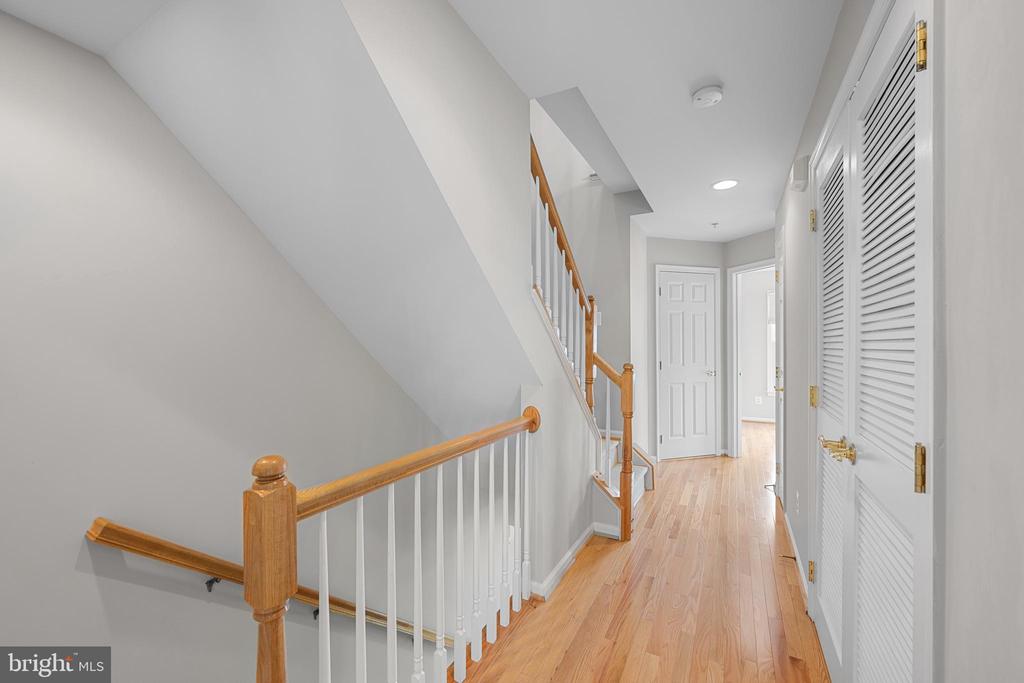 536 CASEY LANE