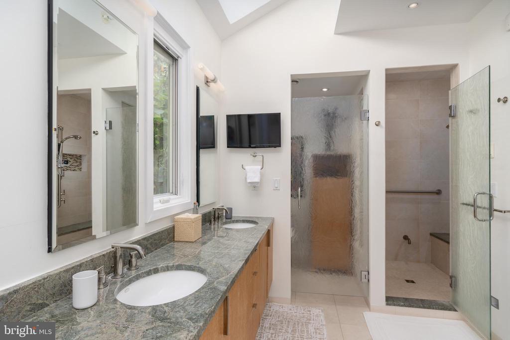 9125 VENDOME DRIVE