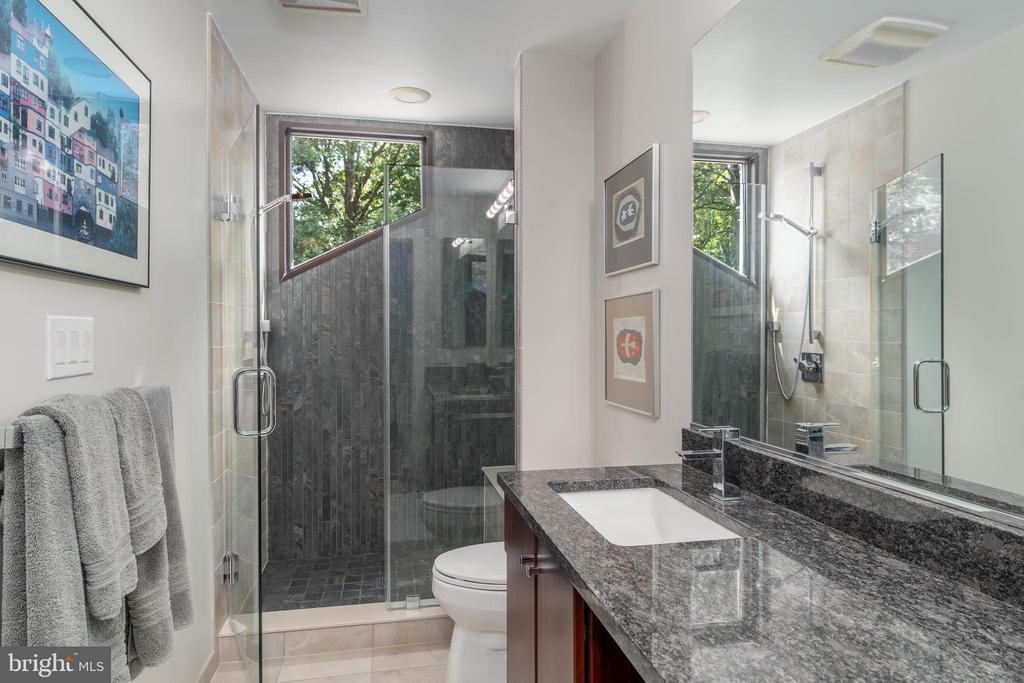9125 VENDOME DRIVE