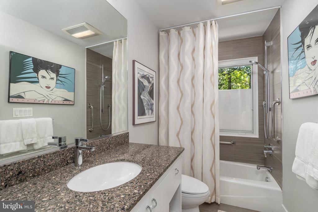 9125 VENDOME DRIVE