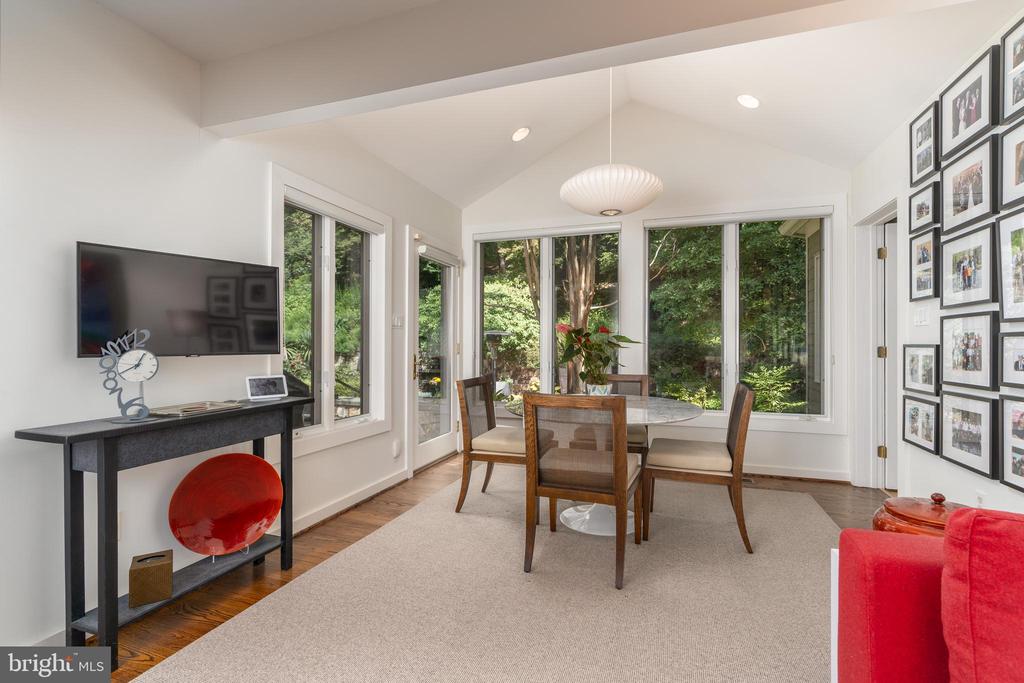 9125 VENDOME DRIVE