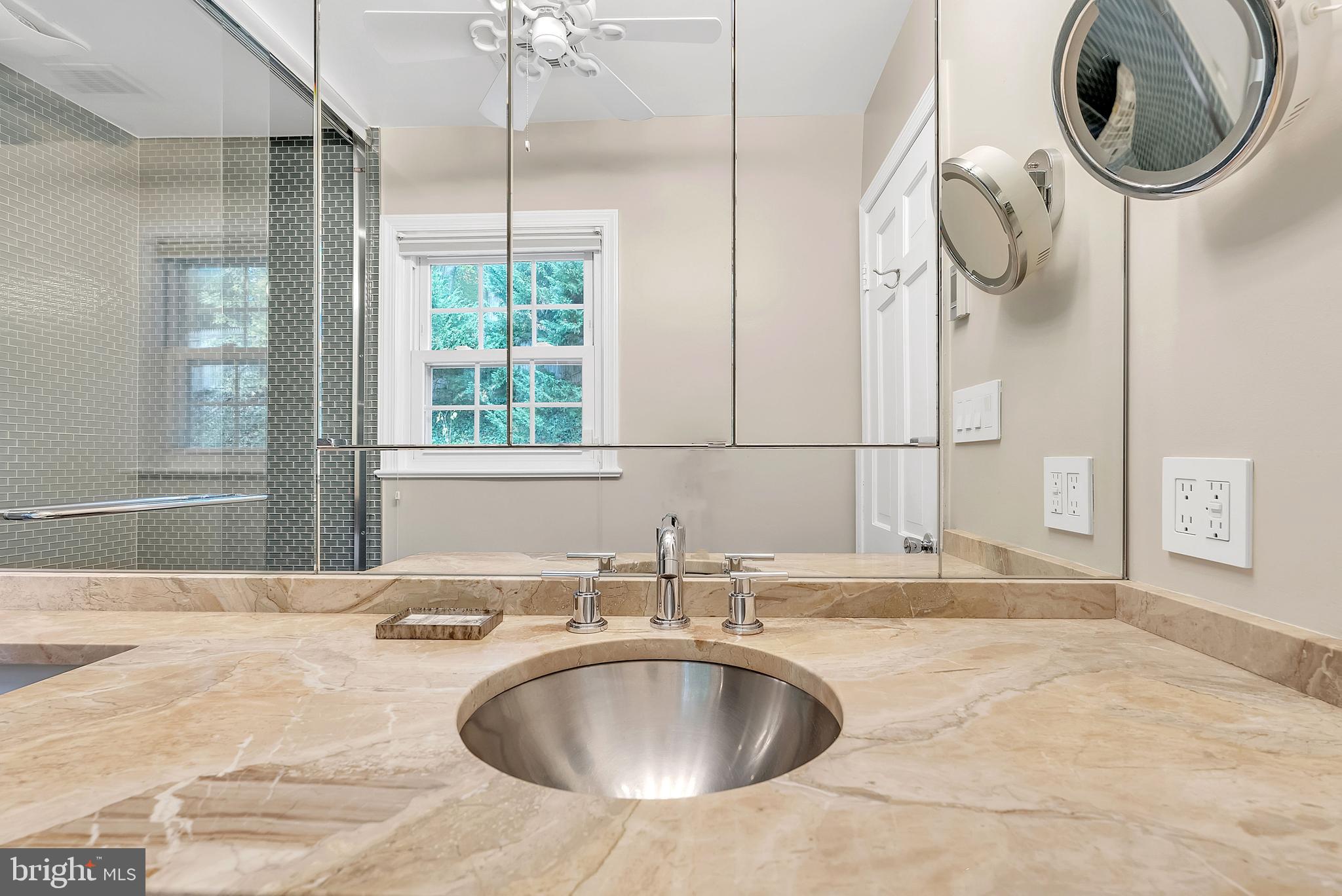 2124 EDGEWATER PARKWAY