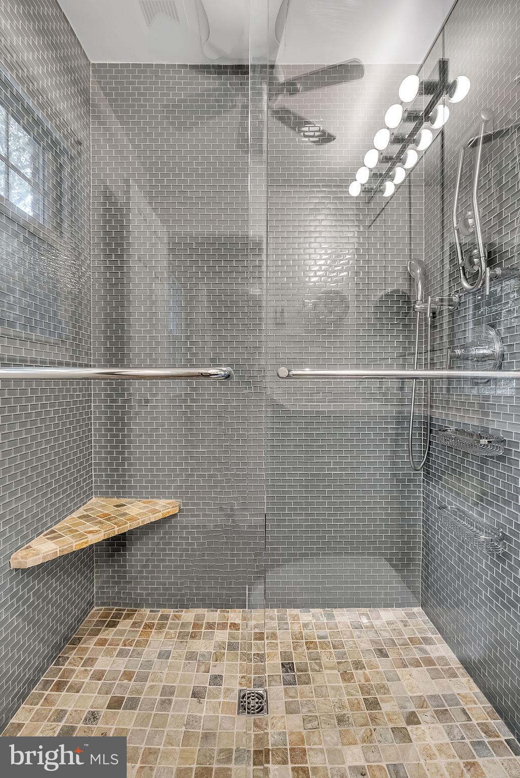 2124 EDGEWATER PARKWAY