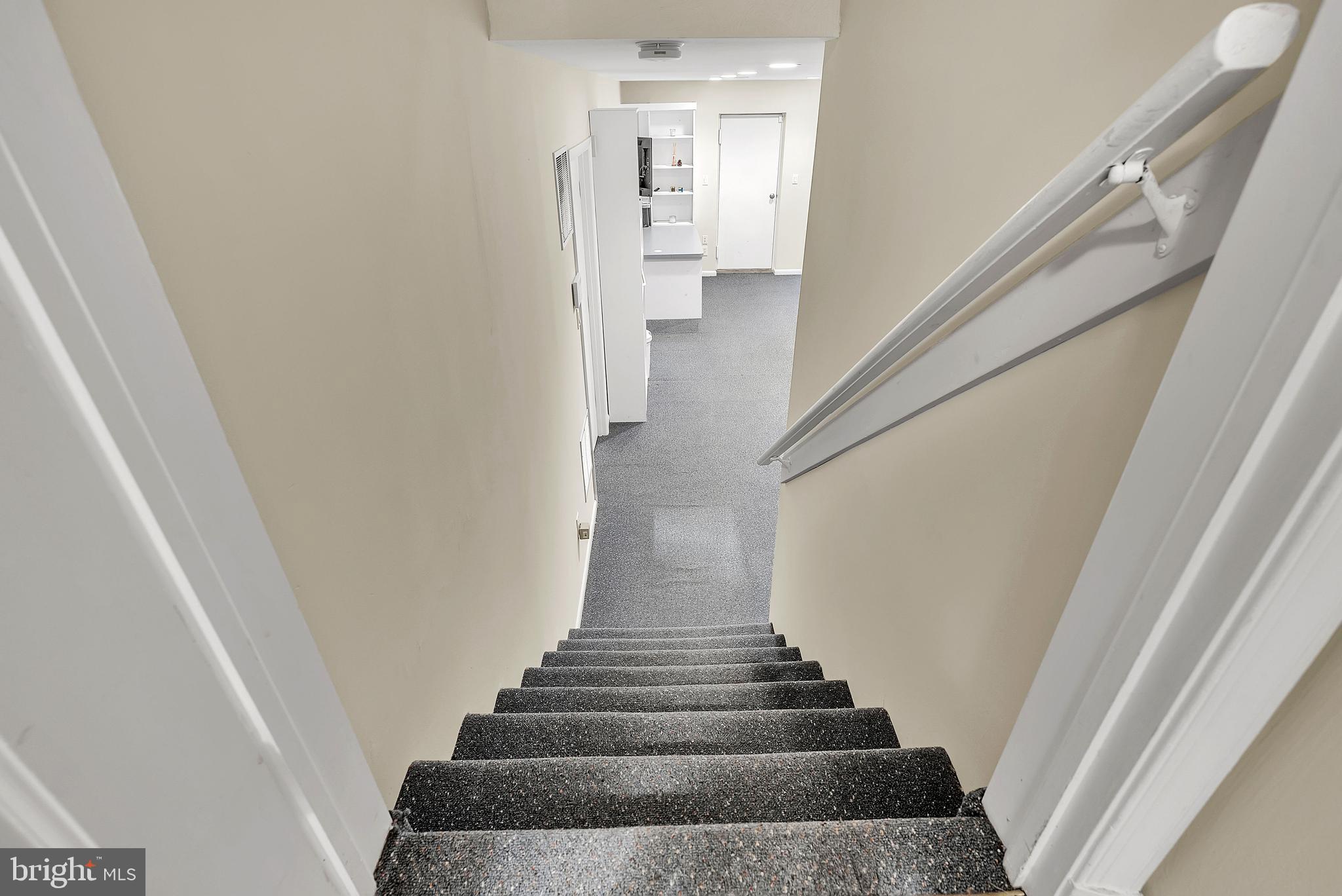 2124 EDGEWATER PARKWAY