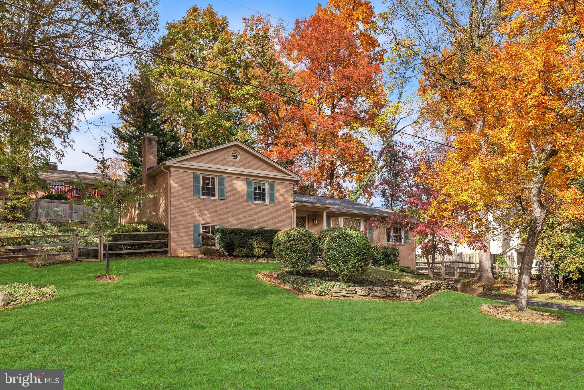 2124 EDGEWATER PARKWAY