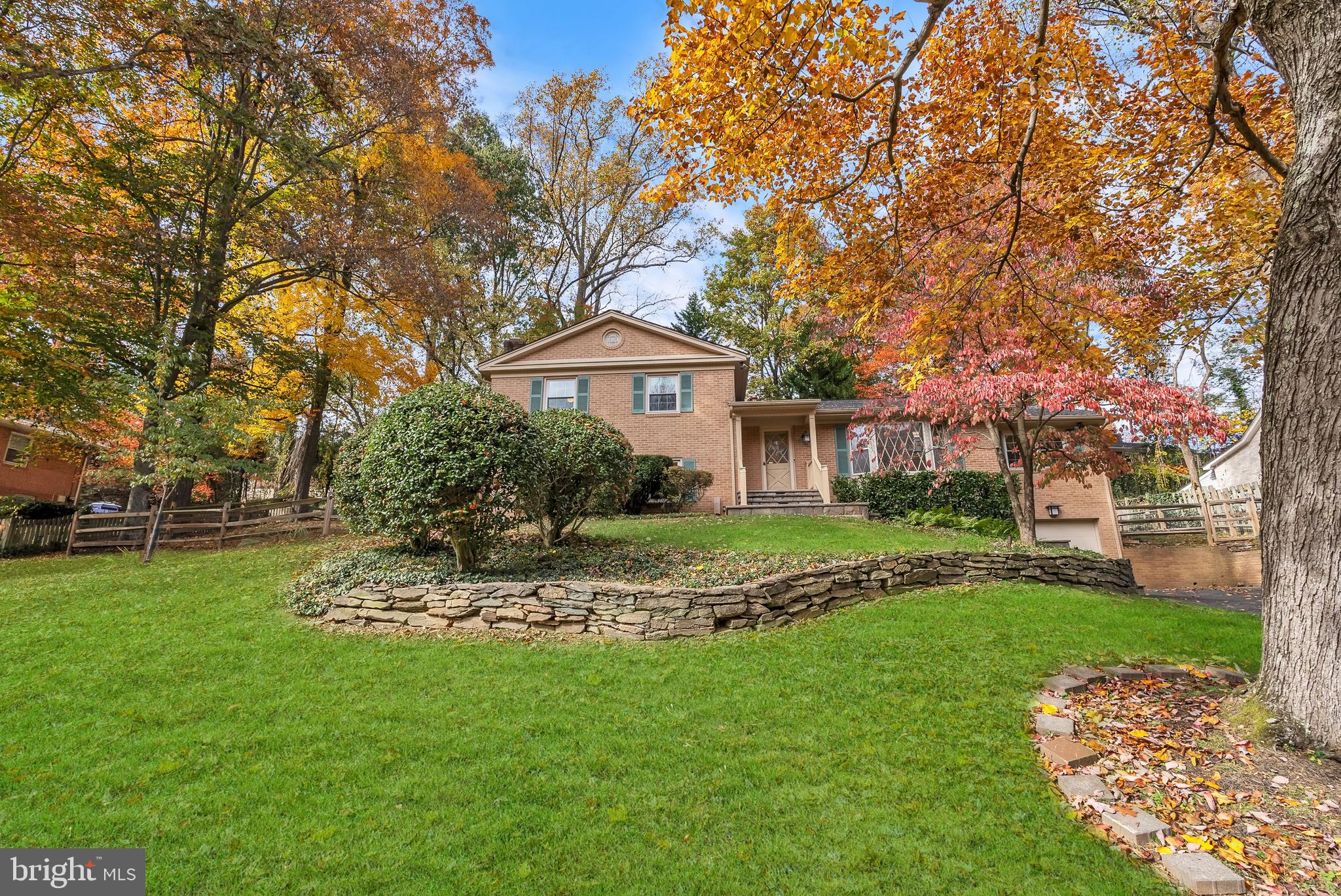 2124 EDGEWATER PARKWAY