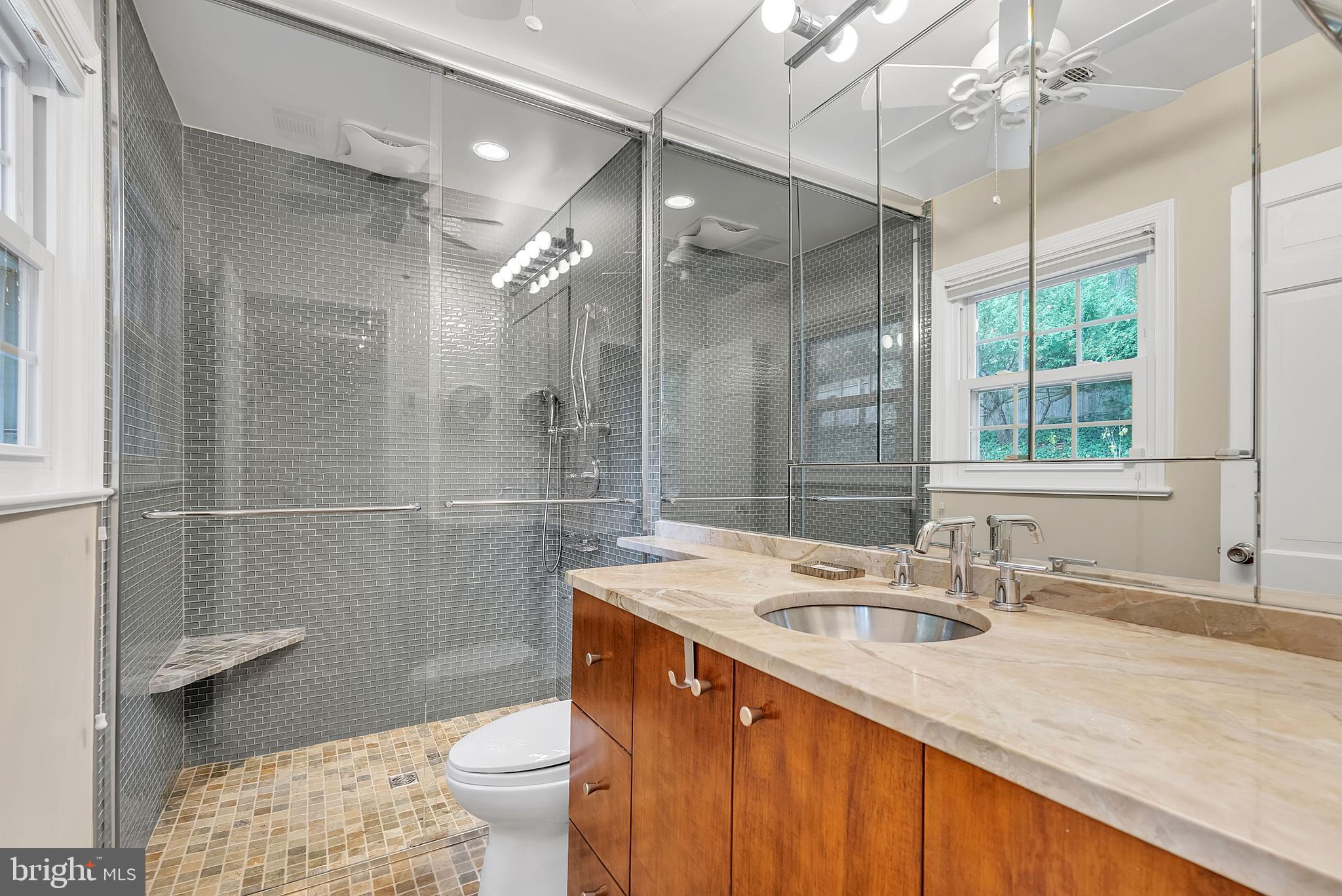 2124 EDGEWATER PARKWAY