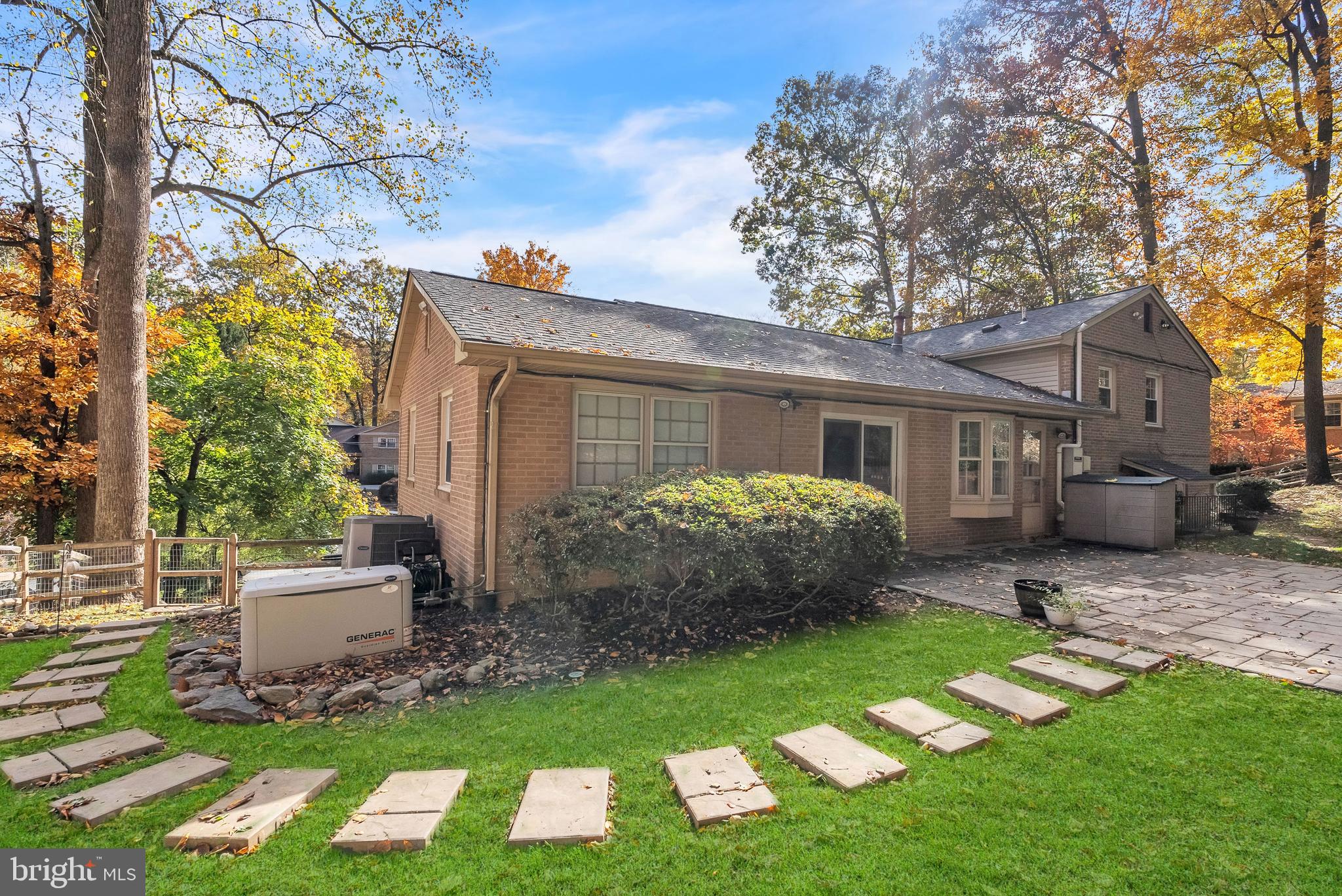 2124 EDGEWATER PARKWAY