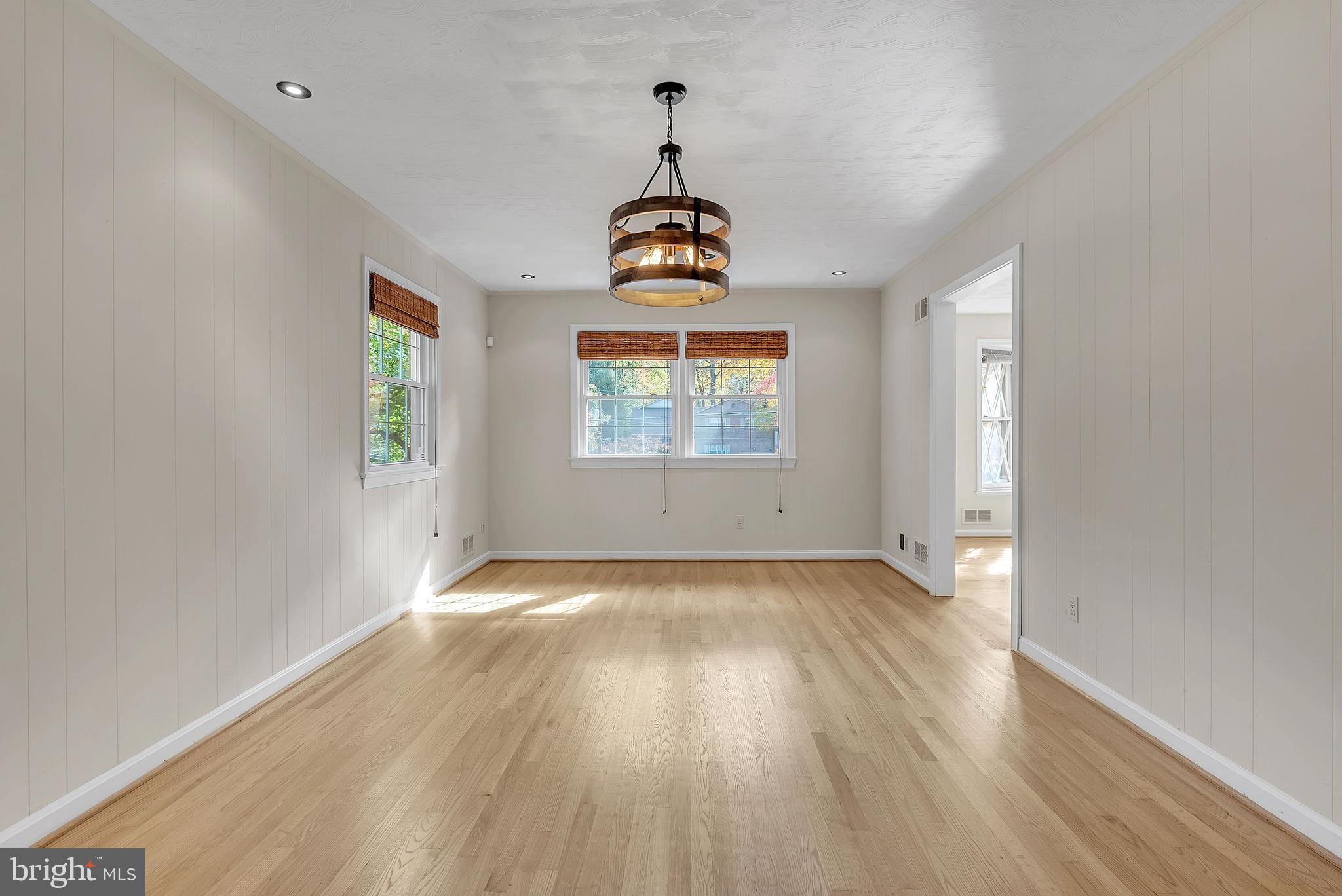 2124 EDGEWATER PARKWAY