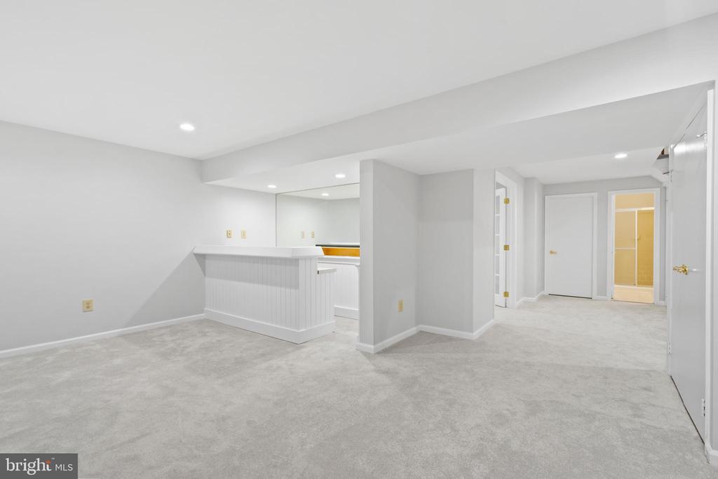 10902 BREWER HOUSE ROAD
