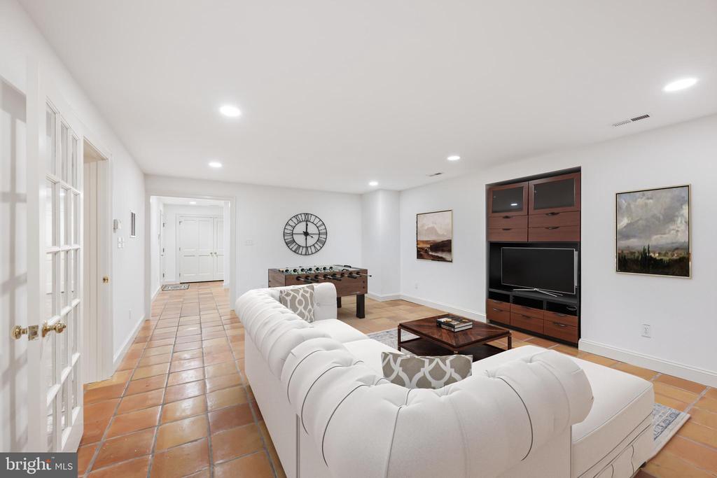 7102 EXETER ROAD