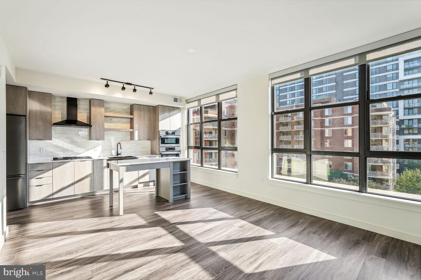 4900 MOORLAND LANE PH 503